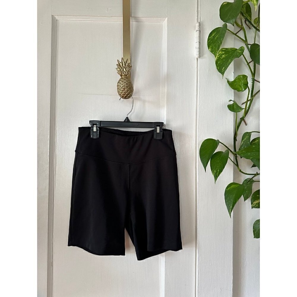 New Balance Women’s size Medium Black shorts